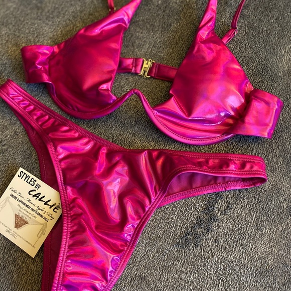NWT. RASPBERRY METALLIC SWIRL SEXY BIKINI - Picture 3 of 7